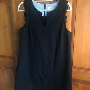 VINEYARD VINES black dress size 10!!